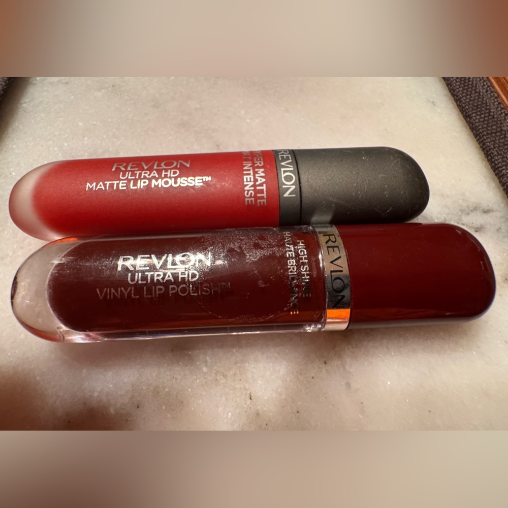 Revlon lipstick 2 piece bundle Ultra HD Matte Mousse and Vinyl Lip Polish